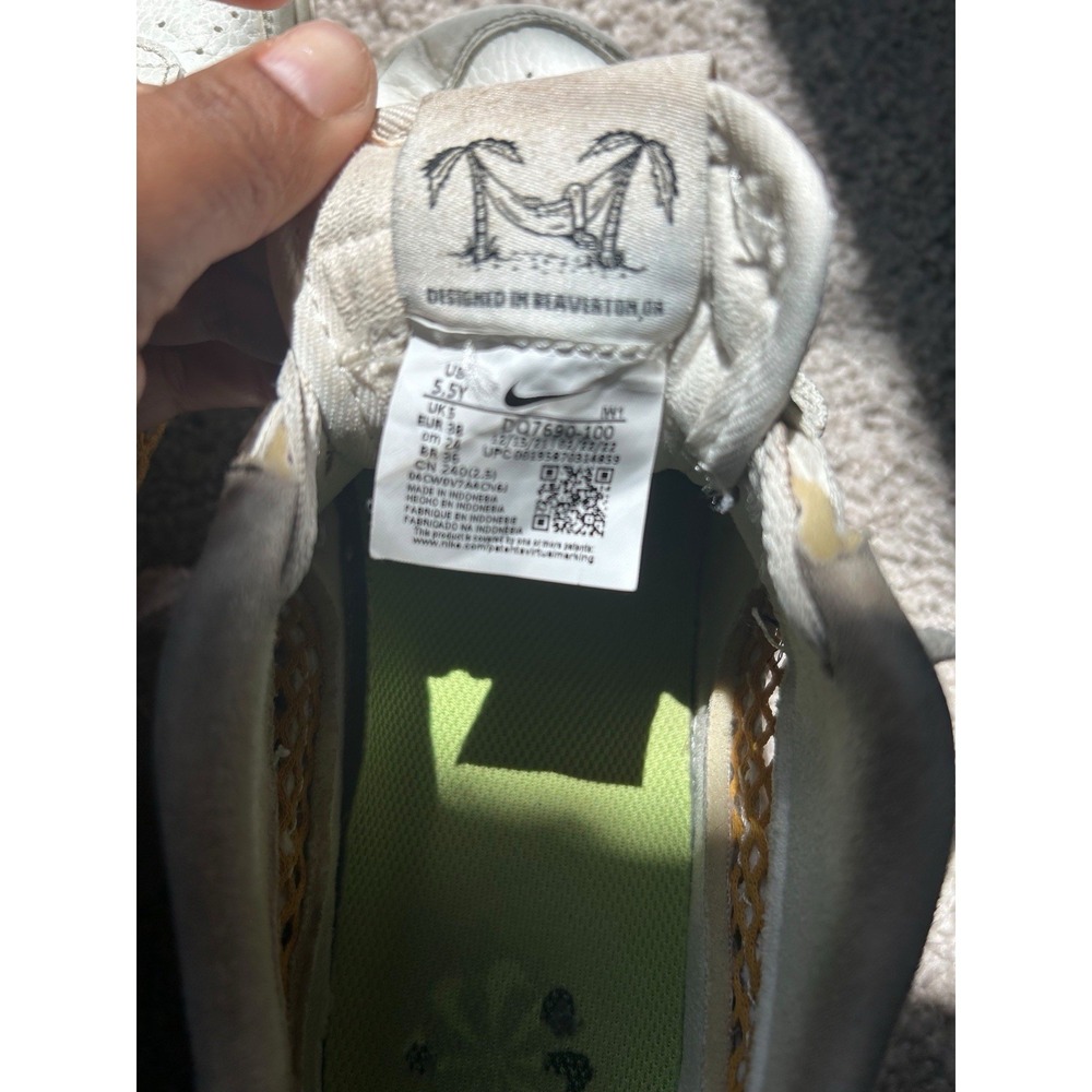 Nike Air Force 1 Low Sun Club Shark Fin Kids Sz 5.5 White DM0117-100 Sneaker - Picture 11 of 11